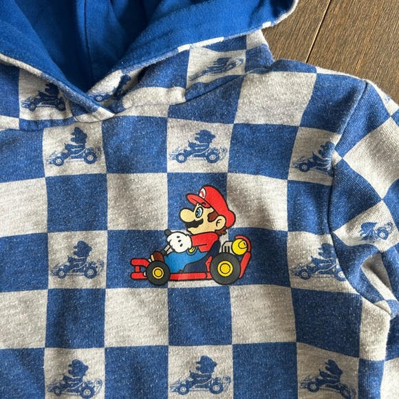 Mario kart hoodie size 3t - Picture 2 of 4